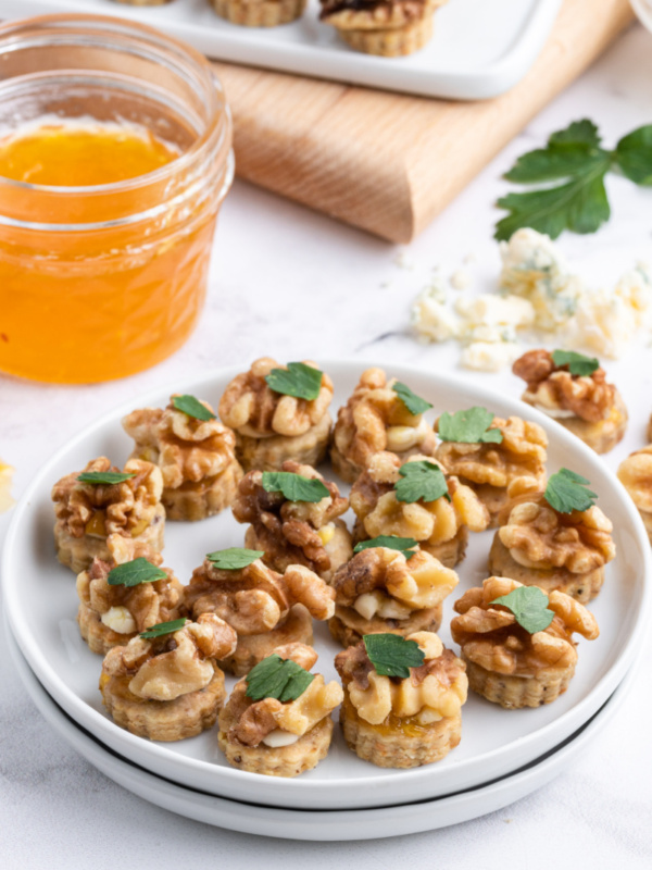 blue cheese and walnut shortbread on a plate