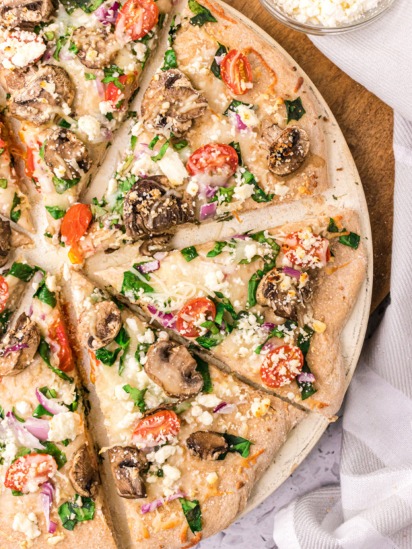 spinach mushroom and feta pizza