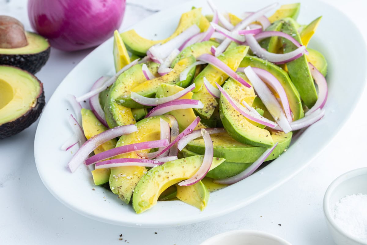 Avocado and Onion Salad