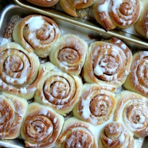 Old Fashioned Cinnamon Rolls - Recipe Girl