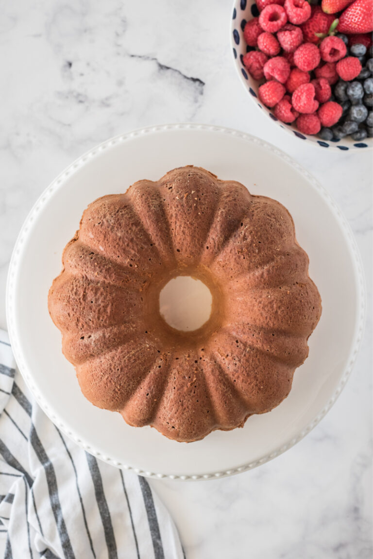 Paula Deen S Cream Cheese Pound Cake Recipe Girl