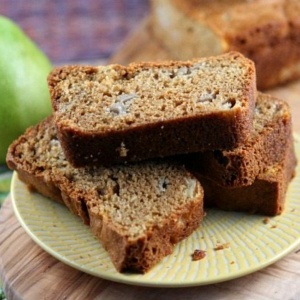 Pear Bread - RecipeGirl