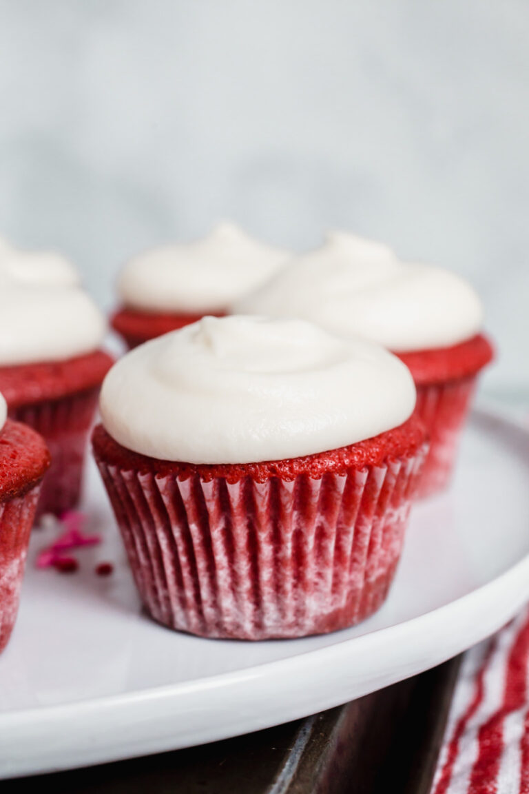 Perfect Vanilla Buttercream Frosting - Recipe Girl