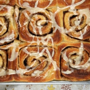 Grandma Billie's Cinnamon Rolls - Recipe Girl