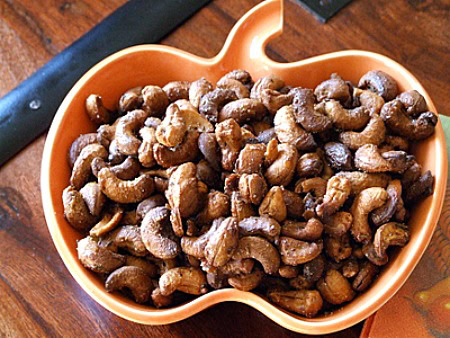 Rosemary- Maple Cashews