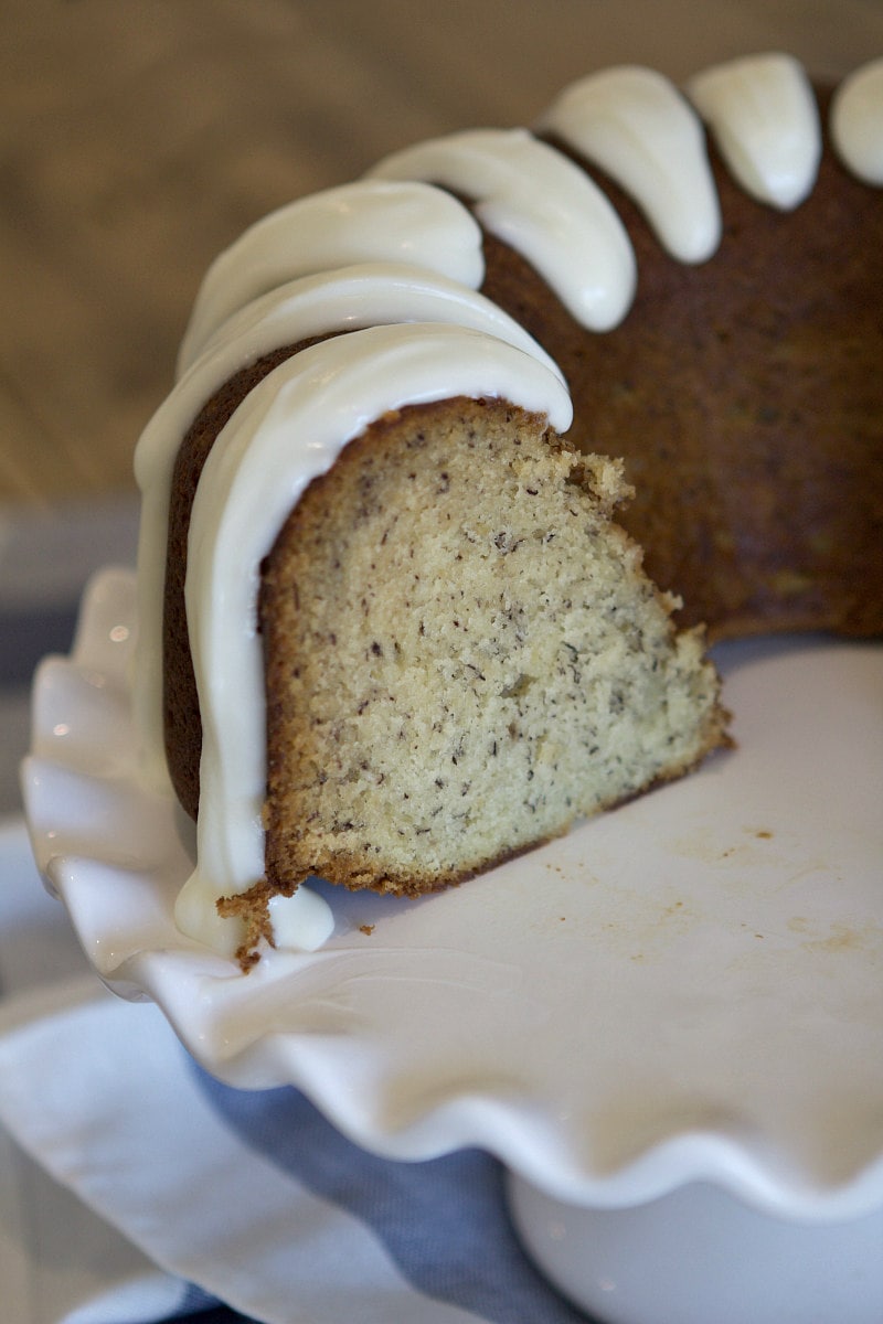 Perfect Easy Banana Cake Recipe with Vanilla Glaze