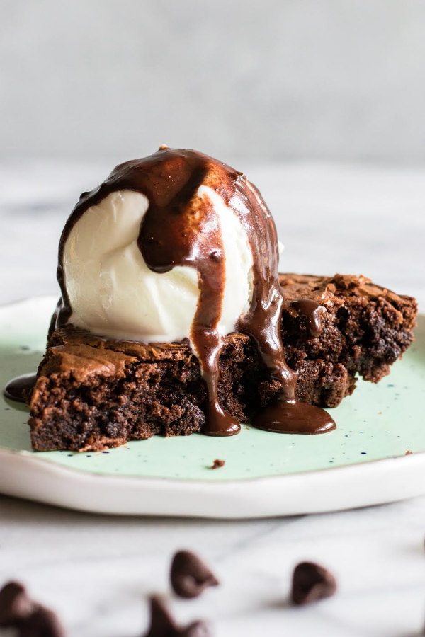 Brownie Pie a la Mode - Recipe Girl