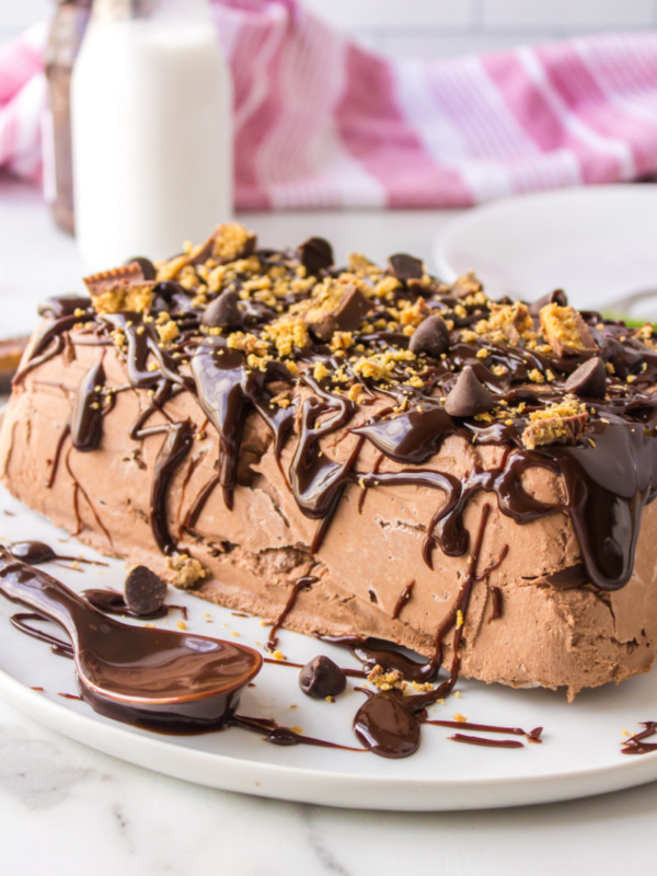 fudgy chocolate peanut butter cup icebox cake on a plate