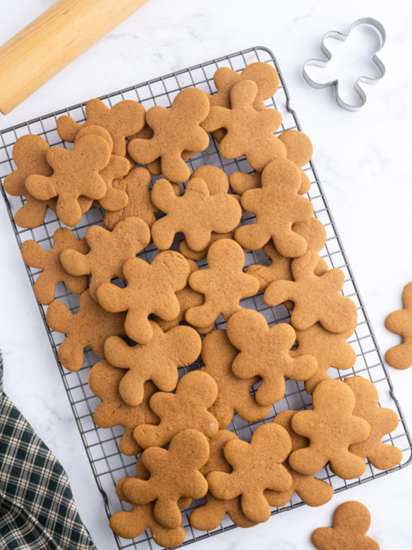 gingerbread people on a cooling rack