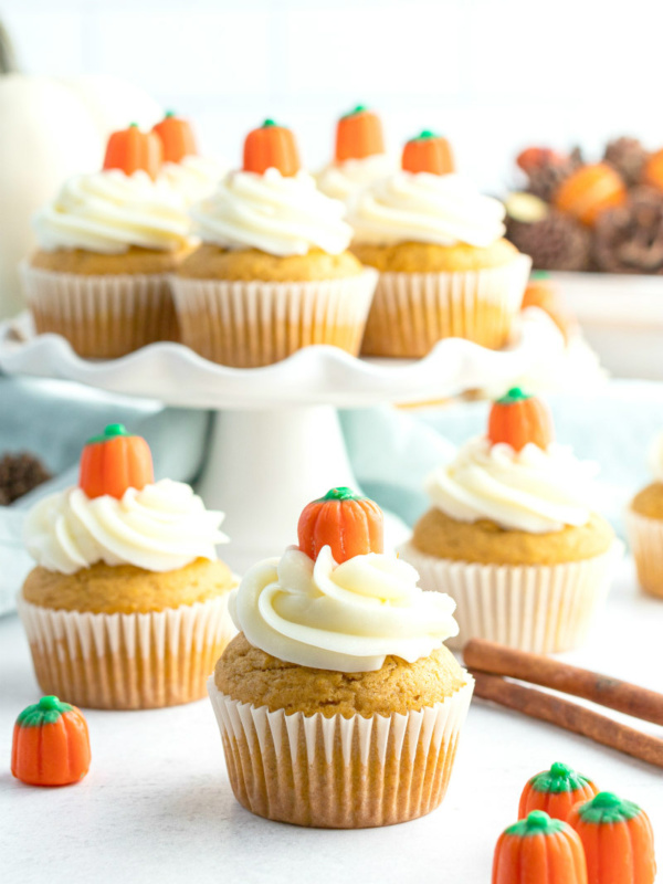 pumpkin cupcakes with cream cheese frosting