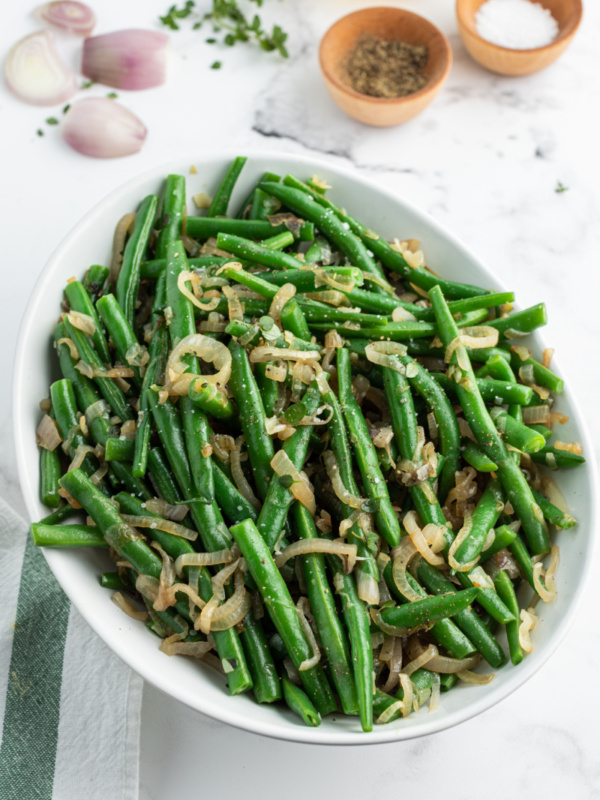 green beans with caramelized shallots