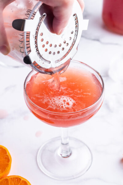 Amaretto Cranberry Kiss Cocktails - Recipe Girl