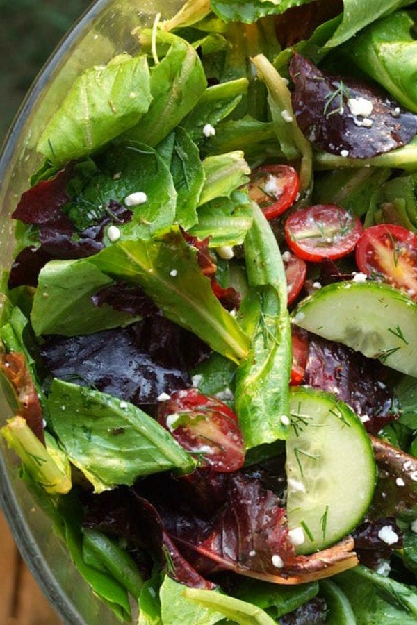 Easy Greek Salad Dressing - Detoxinista