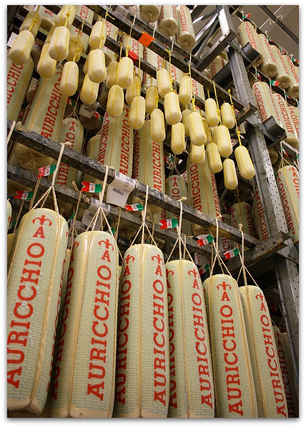Italy How Cheese Make Auricchio - to Provolone -