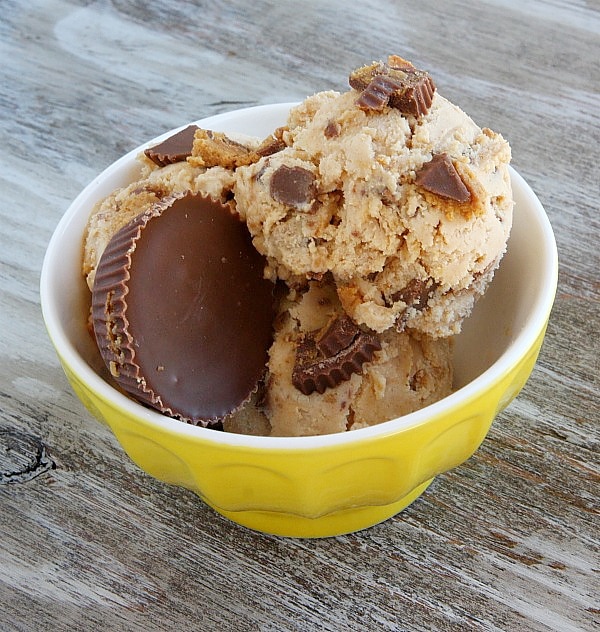 Reeses Peanut Butter Cup Ice Cream - Recipe Girl