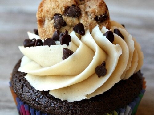 https://www.recipegirl.com/wp-content/uploads/2012/04/Cookie-Dough-Cupcakes-8-1-500x375.jpg