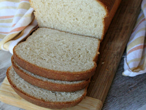 https://www.recipegirl.com/wp-content/uploads/2012/10/Honey-Whole-Wheat-Bread-12-1-500x375.jpg