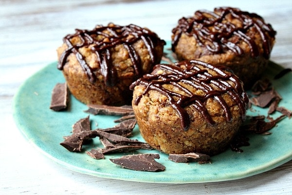 https://www.recipegirl.com/wp-content/uploads/2013/05/Dark-Chocolate-Oatmeal-Cookie-Cupcakes.jpeg