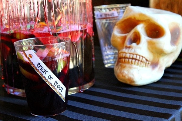 https://www.recipegirl.com/wp-content/uploads/2013/10/Halloween-Sangria-1.jpeg