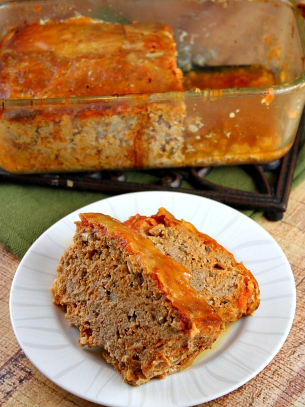 slices of meatloaf on a plate