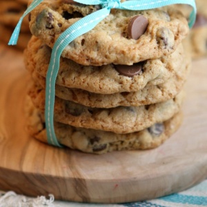 Best Bake Sale Cookies: Oatmeal Chocolate Chip