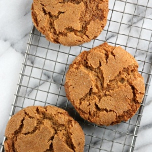 Crispy Molasses Cookies