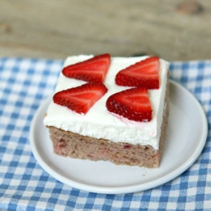 Gluten Free Strawberry Cake