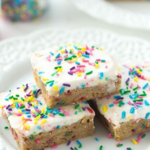 Funfetti Frosted Blondies