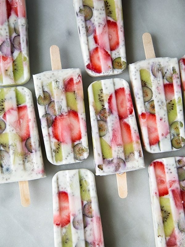 overhead shot of several breakfast popsicles