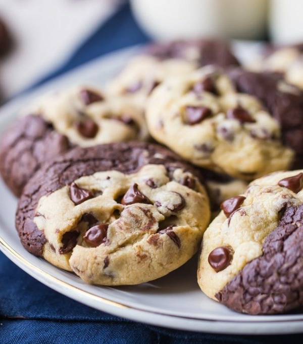 Brookie Cookies by @bakingamoment