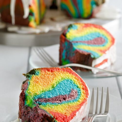 Rainbow Frosted Red Velvet Cake - YouTube