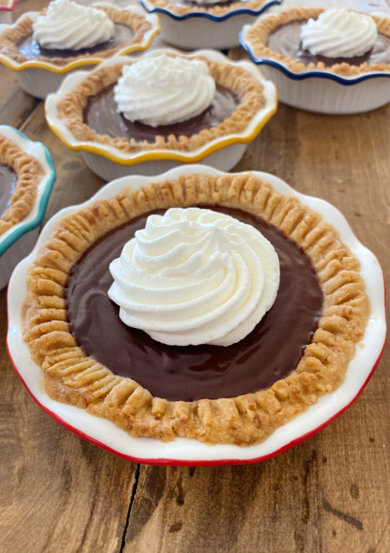 Mini Chocolate Cream Pies Recipe Girl®