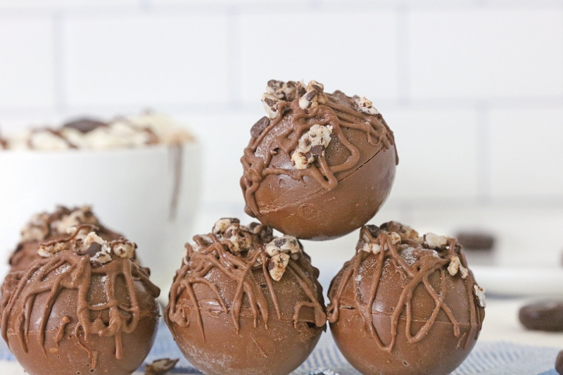 Mint Hot Chocolate Bombs Recipe Girl   Hot Chocolate Bombs 5 