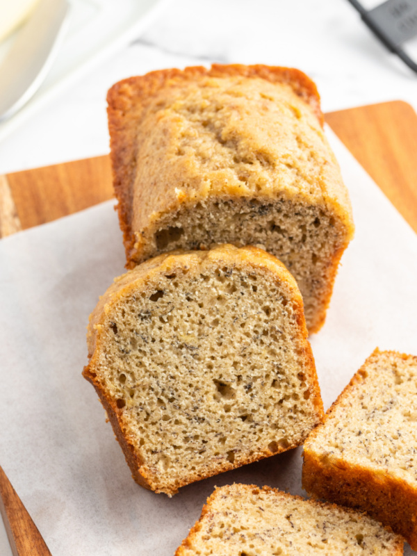 banana bread for one sliced