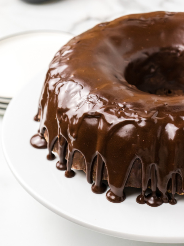 chocolate bundt cake topped with icing